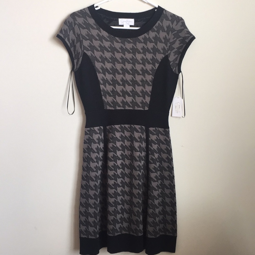 Jessica Simpson Size Small Sweater Dress